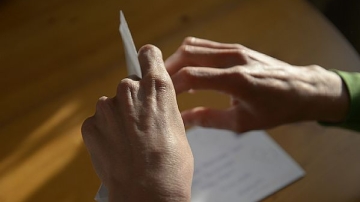 Zehar-irudiak: Irudiaren eta hitzaren arteko intersekzioak.