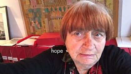 Agnès Varda envía su palabra “esperanza” al filme <i>223 words</i> y se alcanzan las 100 palabras 